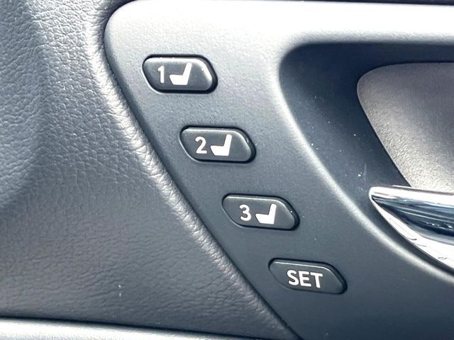 TOYOTA LEXUS IS300H 2015 Image 31