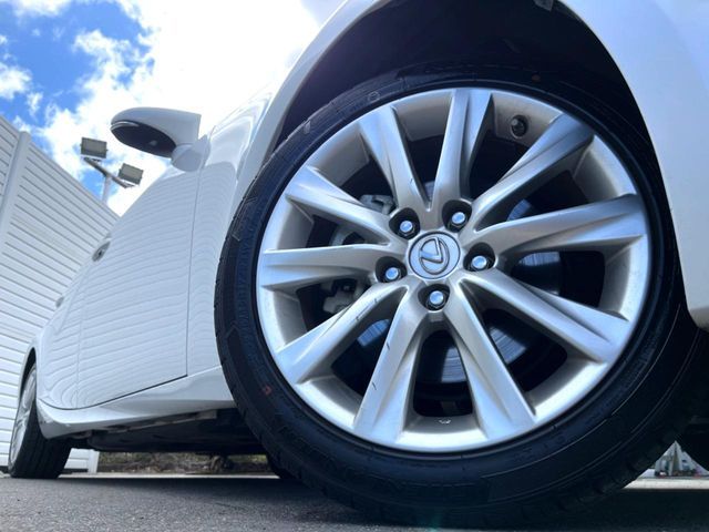 TOYOTA LEXUS IS300H 2015 Image 31