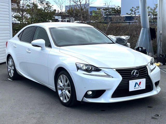 TOYOTA LEXUS IS300H 2015 Image 31