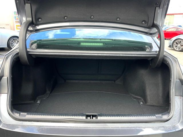 TOYOTA LEXUS IS300 2021 Image 31