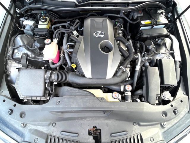 TOYOTA LEXUS IS300 2021 Image 31