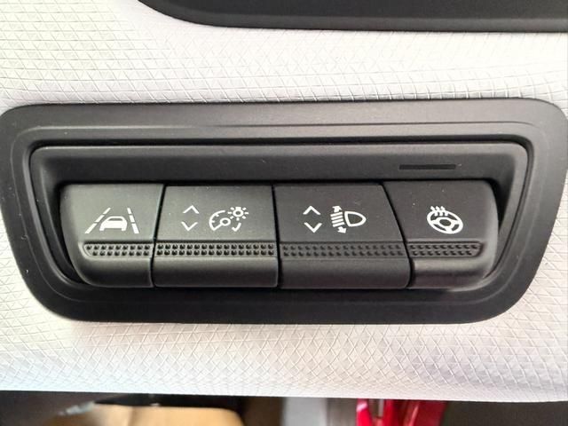 RENAULT LUTECIA 2023 Image 31