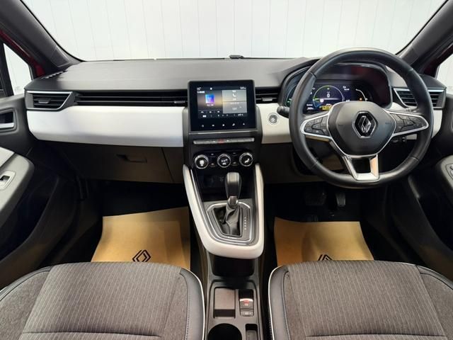 RENAULT LUTECIA 2023 Image 31