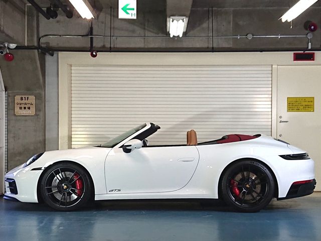 PORSCHE 911 OPEN 2024 Image 31