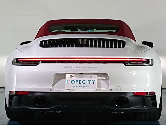 PORSCHE 911 OPEN 2024 Image 31