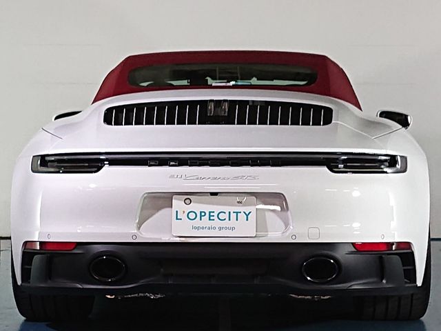 PORSCHE 911 OPEN 2024 Image 31