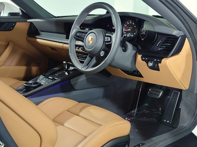 PORSCHE 911 OPEN 2024 Image 31