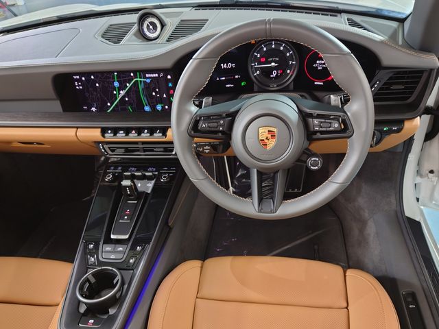 PORSCHE 911 OPEN 2024 Image 31