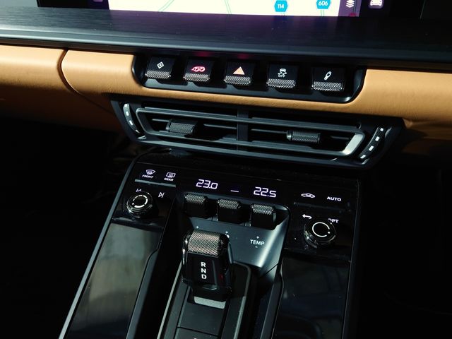 PORSCHE 911 OPEN 2024 Image 31