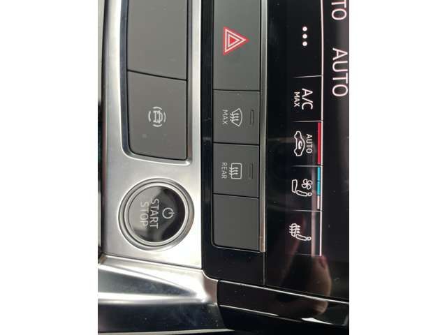 AUDI E-TRON 2021 Image 31