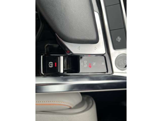 AUDI E-TRON 2021 Image 31