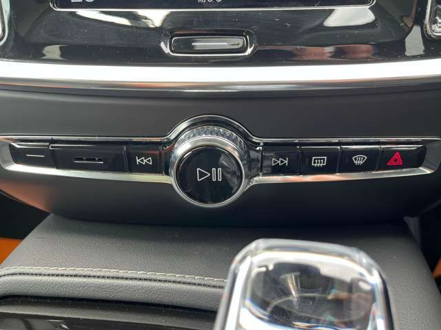 VOLVO V60 2022 Image 31