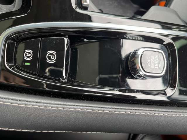 VOLVO V60 2022 Image 31