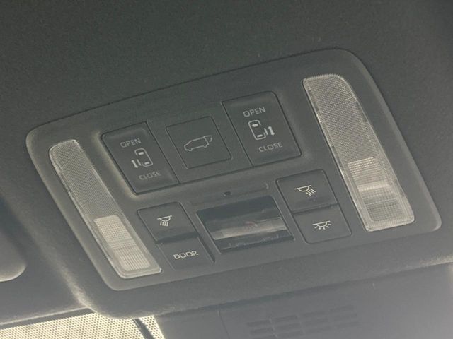 TOYOTA VOXY HYBRID 2024 Image 31