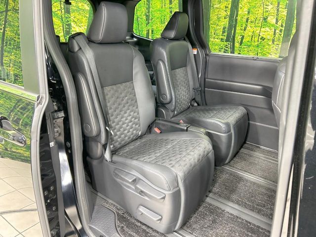 TOYOTA VOXY HYBRID 2024 Image 31