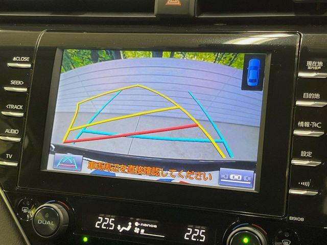 TOYOTA CAMRY HYBRID 2017 Image 31