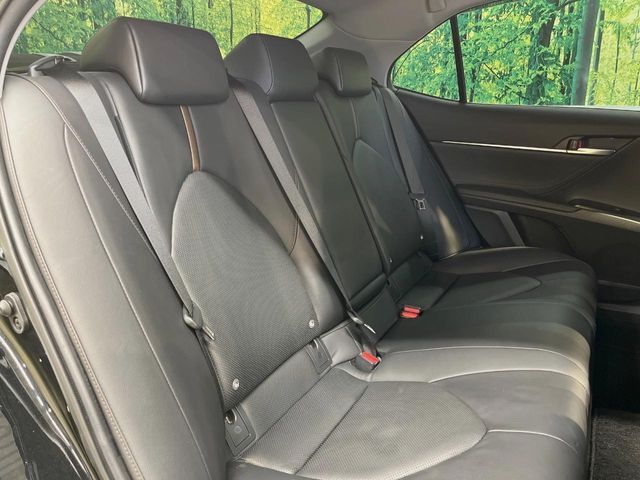 TOYOTA CAMRY HYBRID 2017 Image 31