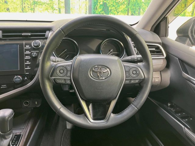 TOYOTA CAMRY HYBRID 2017 Image 31