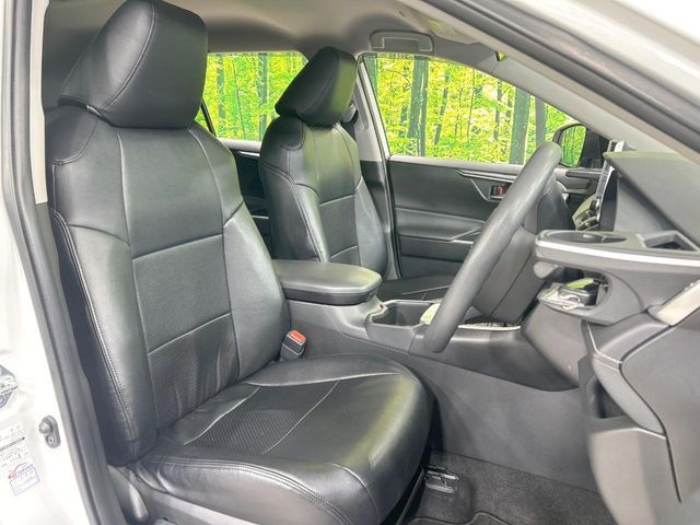 TOYOTA RAV4 HYBRID 2WD 2022 Image 31