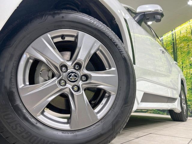 TOYOTA RAV4 HYBRID 2WD 2022 Image 31