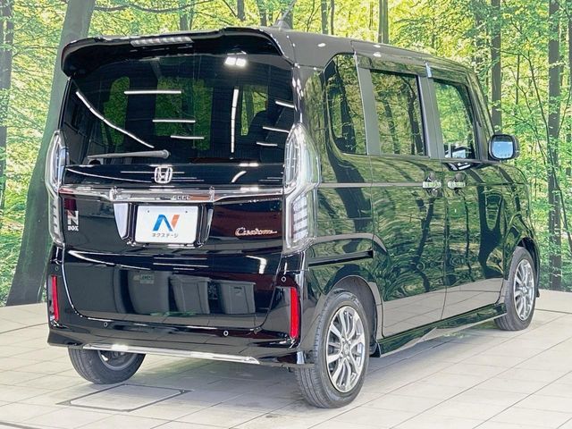 HONDA N BOX CUSTOM 2023 Image 31