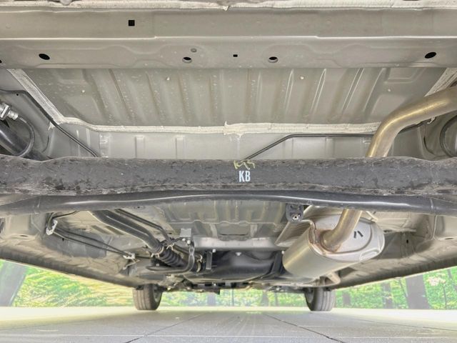 HONDA N BOX CUSTOM 2023 Image 31