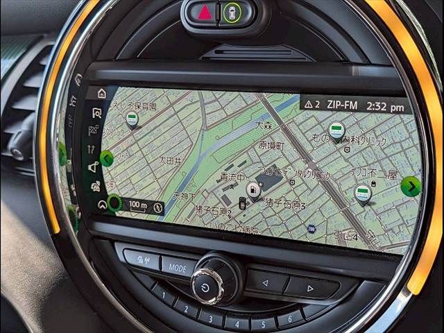 BMW MINI COOPER S 5DOOR 2019 Image 31