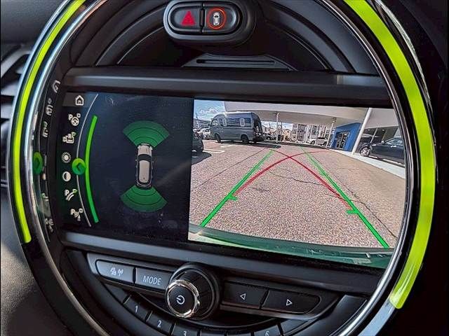 BMW MINI COOPER S 5DOOR 2019 Image 31