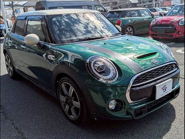 BMW MINI COOPER S 5DOOR 2019 Image 31