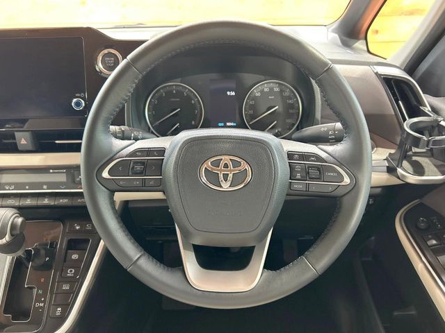 TOYOTA NOAH 2022 Image 31