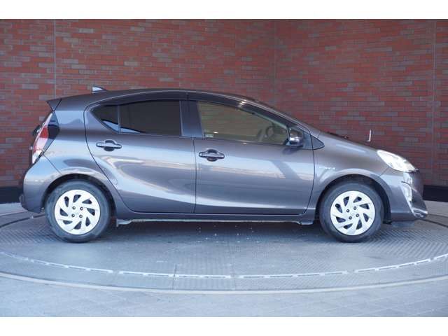 TOYOTA AQUA 2016 Image 31