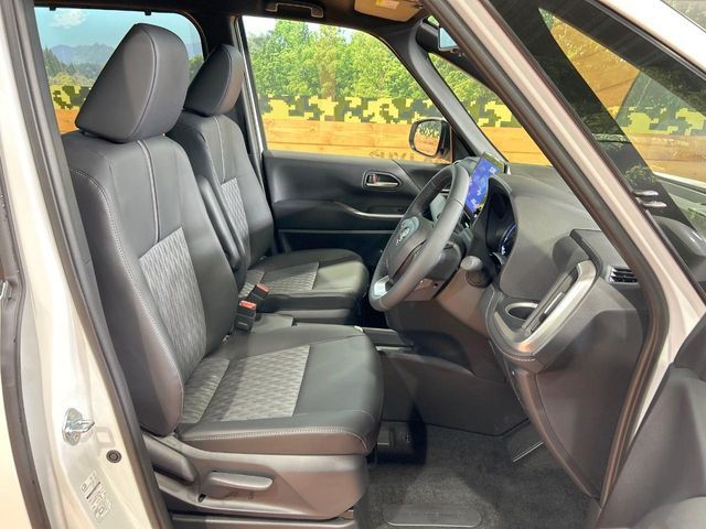 TOYOTA NOAH HYBRID 2026 Image 31