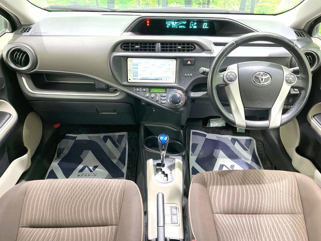 TOYOTA AQUA 2013 Image 31