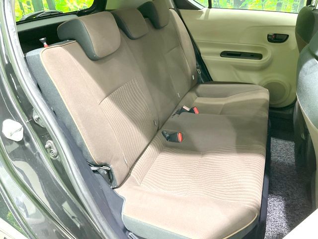 TOYOTA AQUA 2013 Image 31