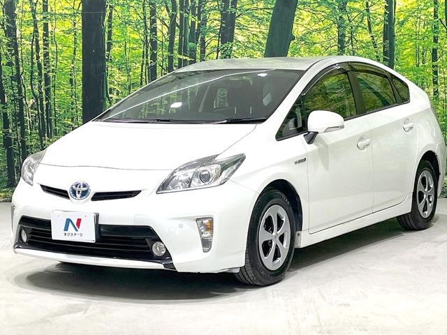TOYOTA PRIUS 2013 Image 31