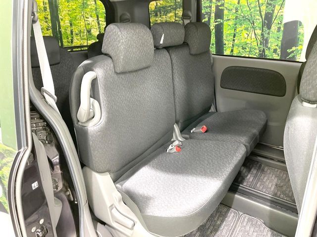 TOYOTA SIENTA 2013 Image 31