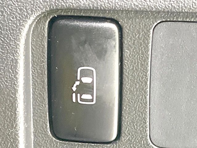 DAIHATSU TANTO CUSTOM 2012 Image 31