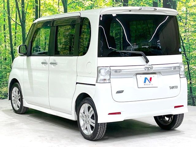 DAIHATSU TANTO CUSTOM 2012 Image 31