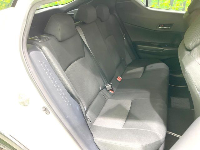 TOYOTA C-HR 2018 Image 31