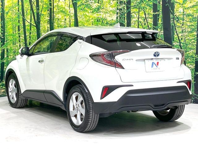 TOYOTA C-HR 2018 Image 31