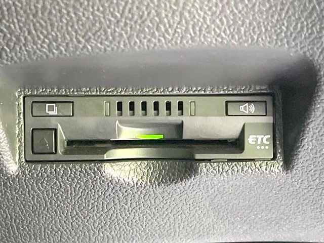 TOYOTA PRIUS 2017 Image 31