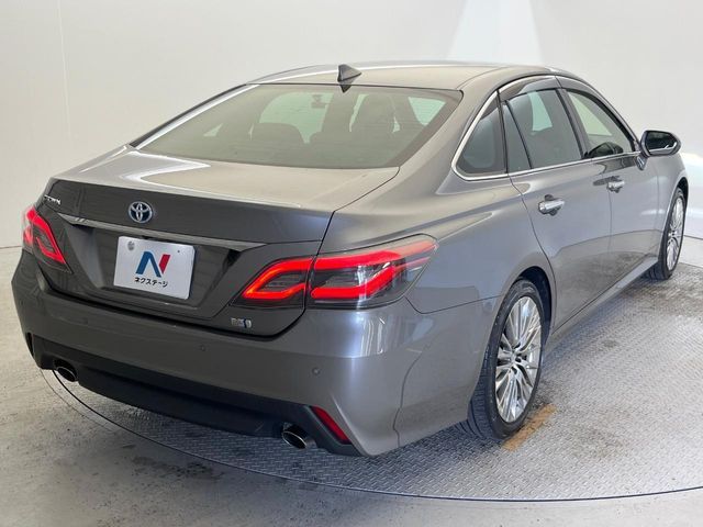 TOYOTA CROWN SEDAN HYBRID 2021 Image 31