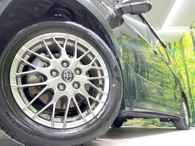 TOYOTA VOXY HYBRID 2018 Image 31