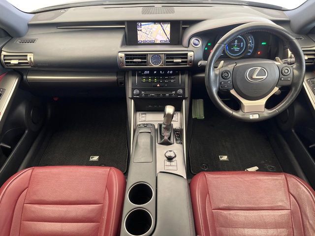 TOYOTA LEXUS IS300H 2014 Image 31