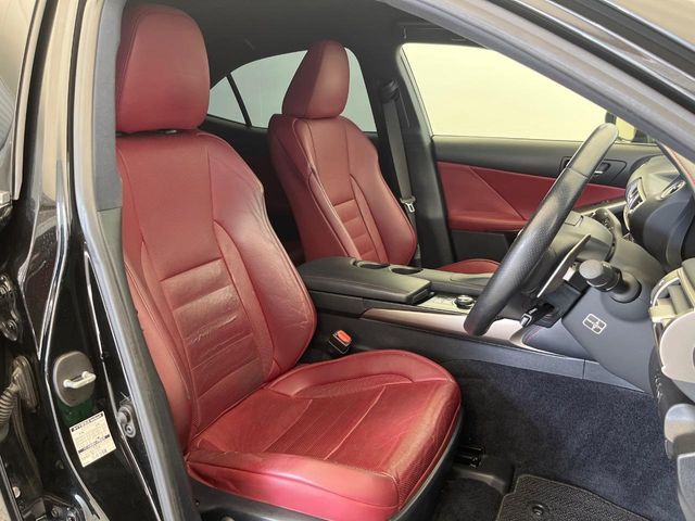 TOYOTA LEXUS IS300H 2014 Image 31