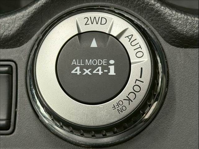 NISSAN X-TRAIL 4WD 2015 Image 31