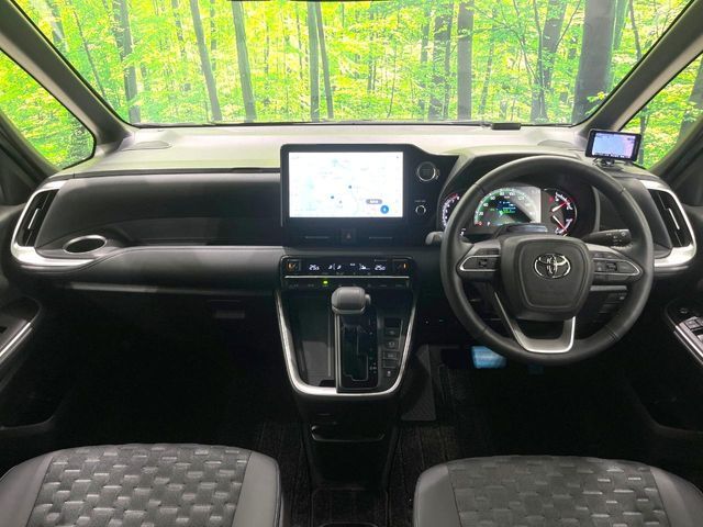 TOYOTA VOXY 2023 Image 31