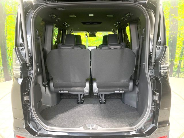 TOYOTA VOXY 2023 Image 31