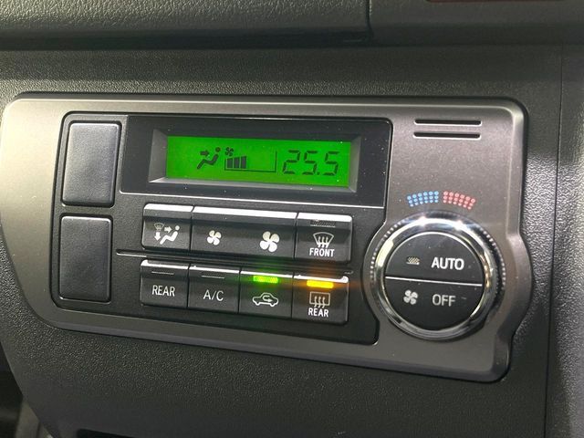 TOYOTA HIACE VAN 2WD 2023 Image 31