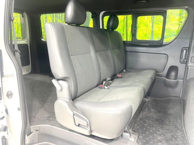 TOYOTA HIACE VAN 2WD 2023 Image 31